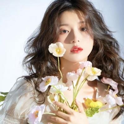 提剑映桃花